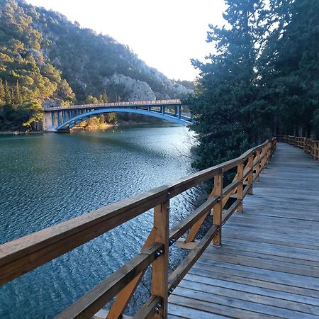 Apartman Arija-Pino Vodice Esterno foto