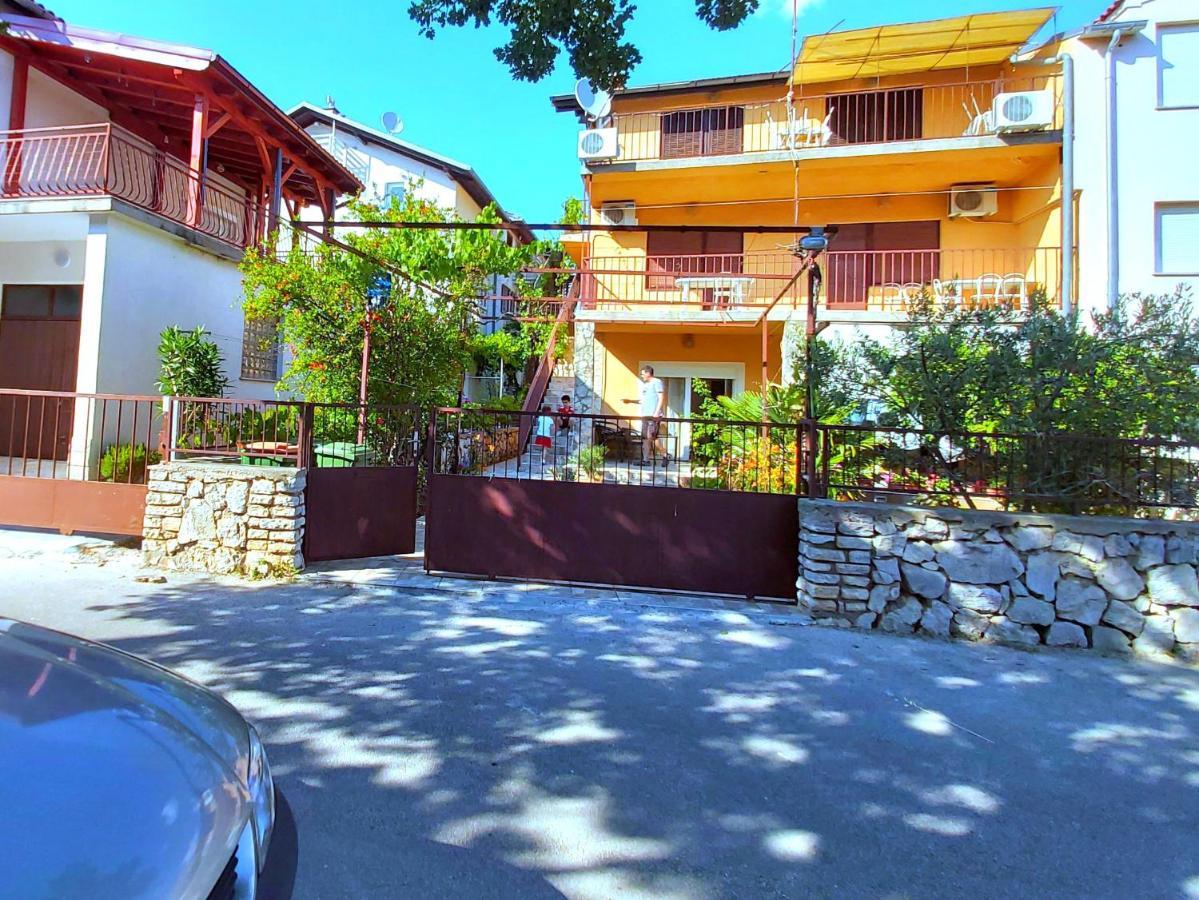 Apartman Arija-Pino Vodice Esterno foto