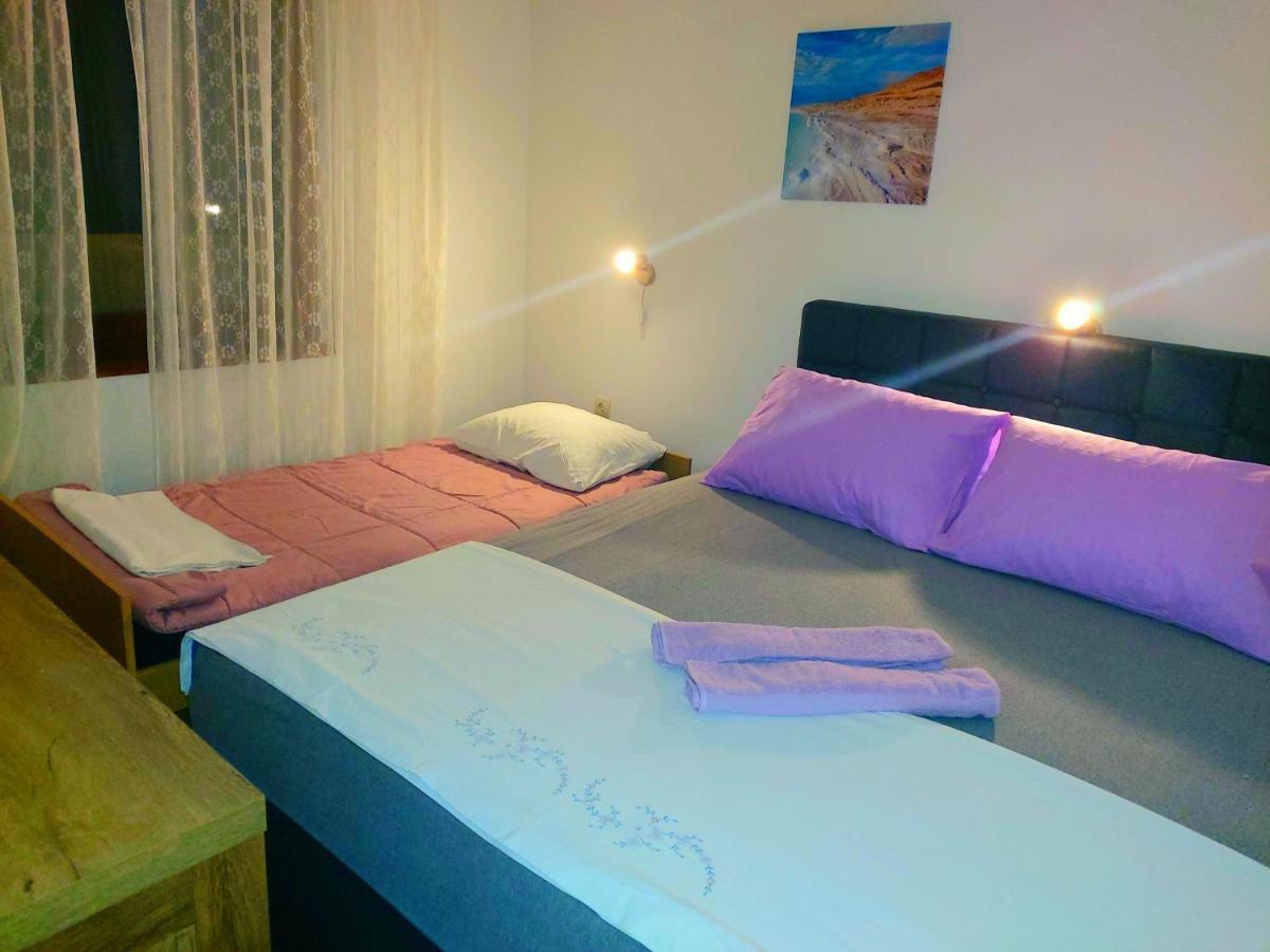 Apartman Arija-Pino Vodice Esterno foto