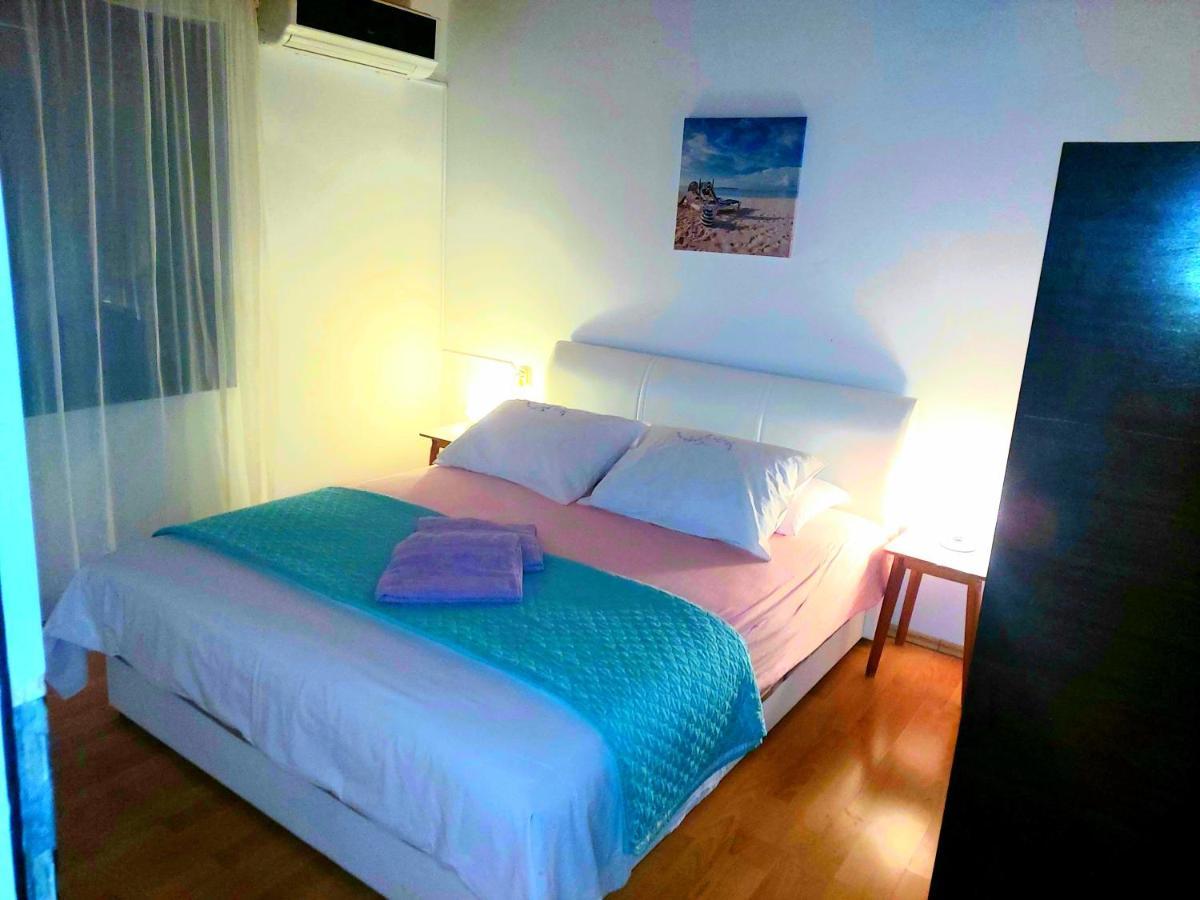 Apartman Arija-Pino Vodice Esterno foto
