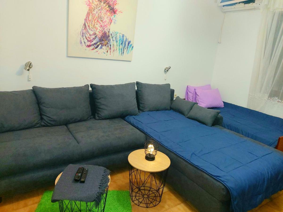 Apartman Arija-Pino Vodice Esterno foto