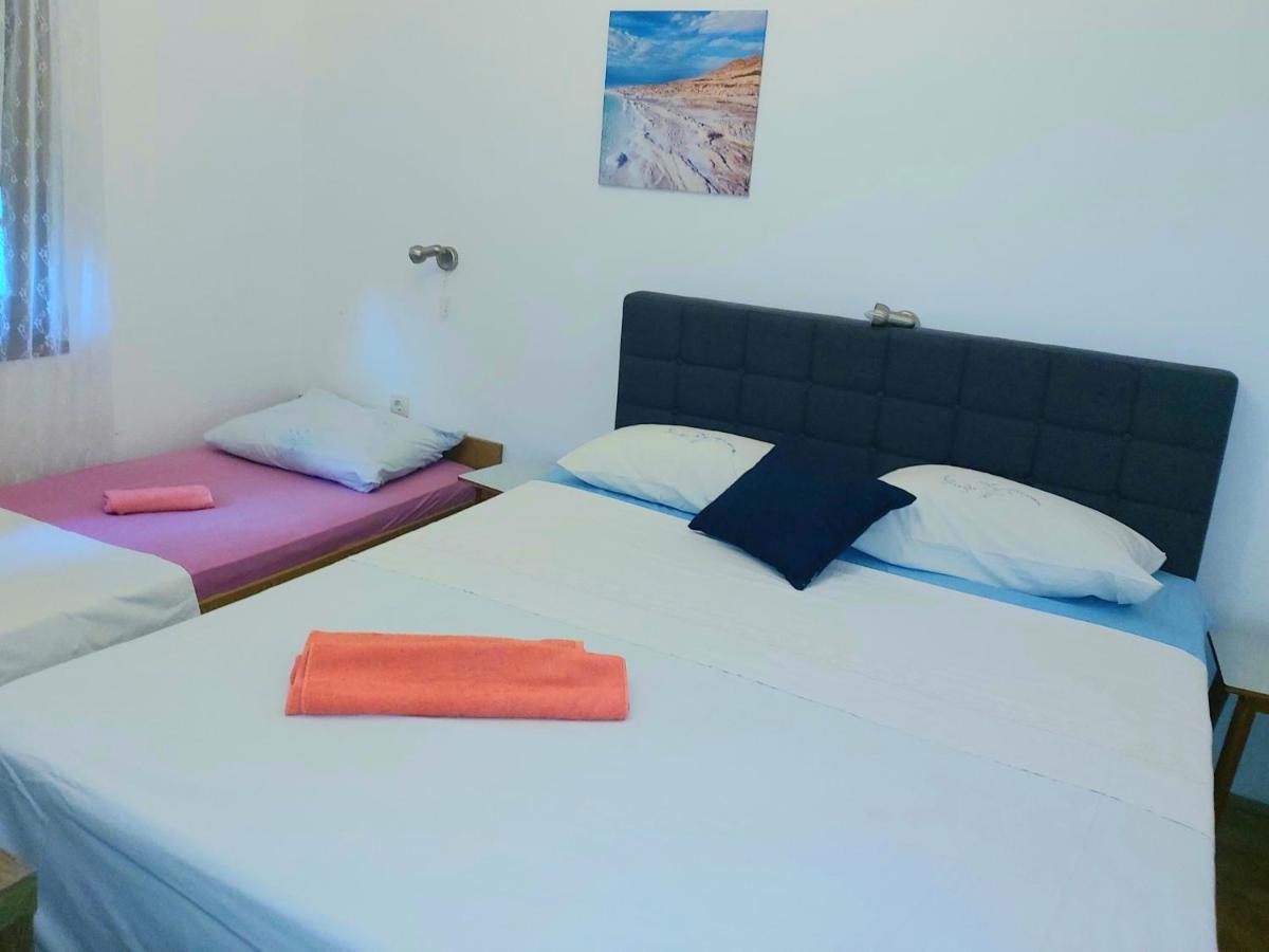 Apartman Arija-Pino Vodice Esterno foto