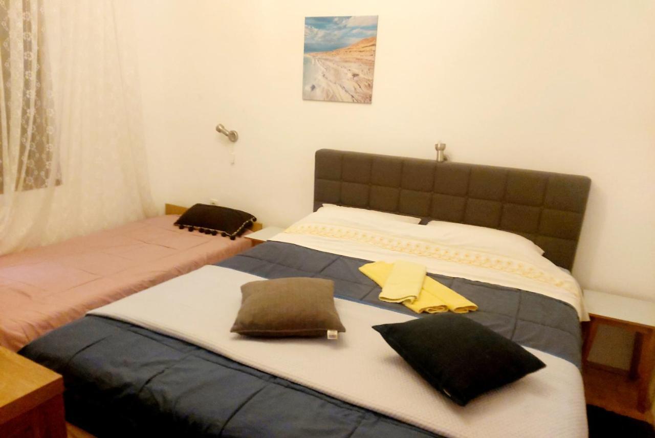 Apartman Arija-Pino Vodice Esterno foto